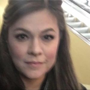 Meet your Posher, Elizabeth